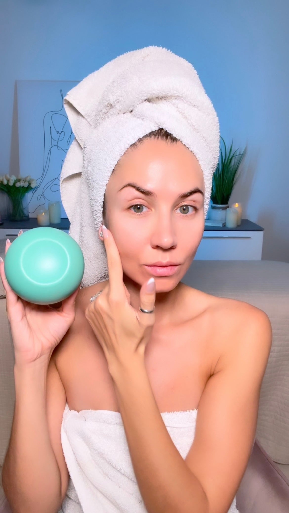 faceliftball is a exercising system for your face that sculpts your facial muscle
